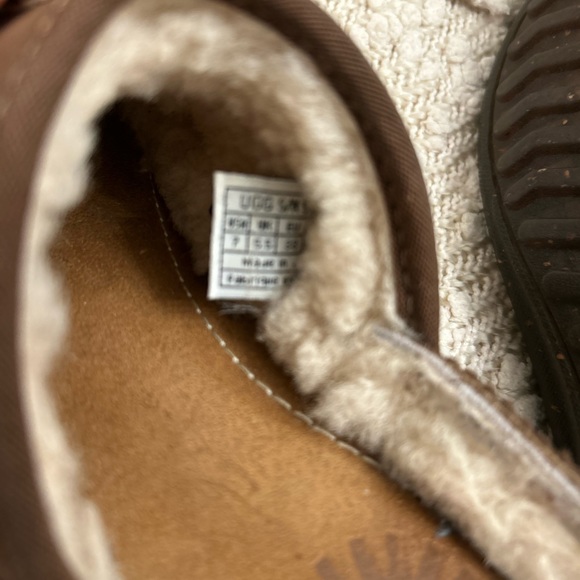 UGG Australia Slip On Clogs Slippers Tan Clog slippers shoes Size 7 - Picture 3 of 9